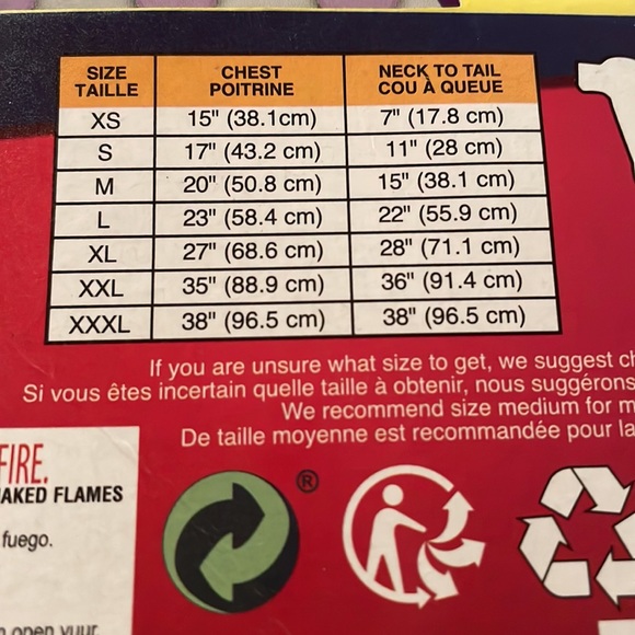 Wonder Woman Dog Costume - Picture 3 of 6